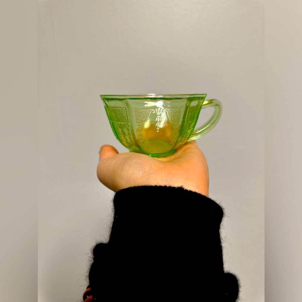 Depression glass teacup SOLD ON MERCARI 4/6/24